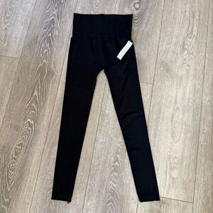 New With Tags UNCOVER Black Everyday Smoothing Legging Size: Medium